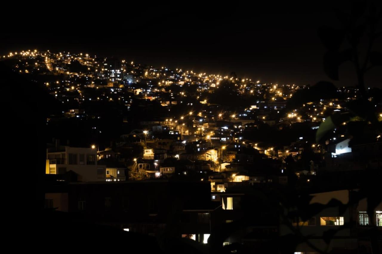 Beer&Beer Bed and Breakfast Valparaíso Buitenkant foto